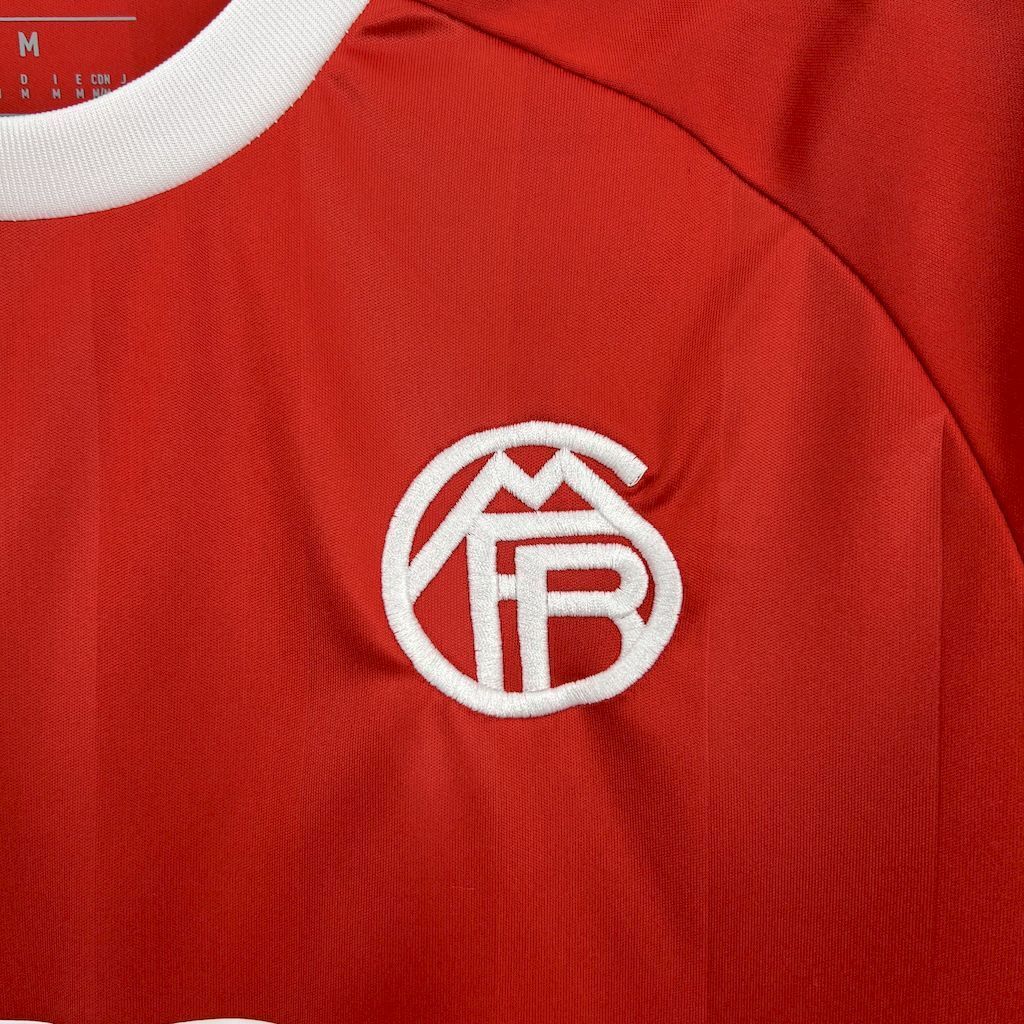 Bayern Munich 202526 Goalkeeper uniform Jersey