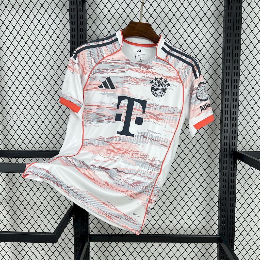 BAYERN AWAY 2526