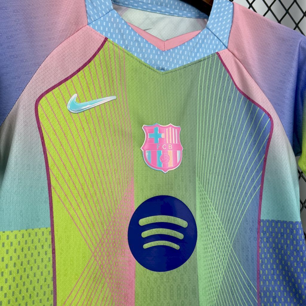 Barcelona 202526 Color Special Edition Kids Kit