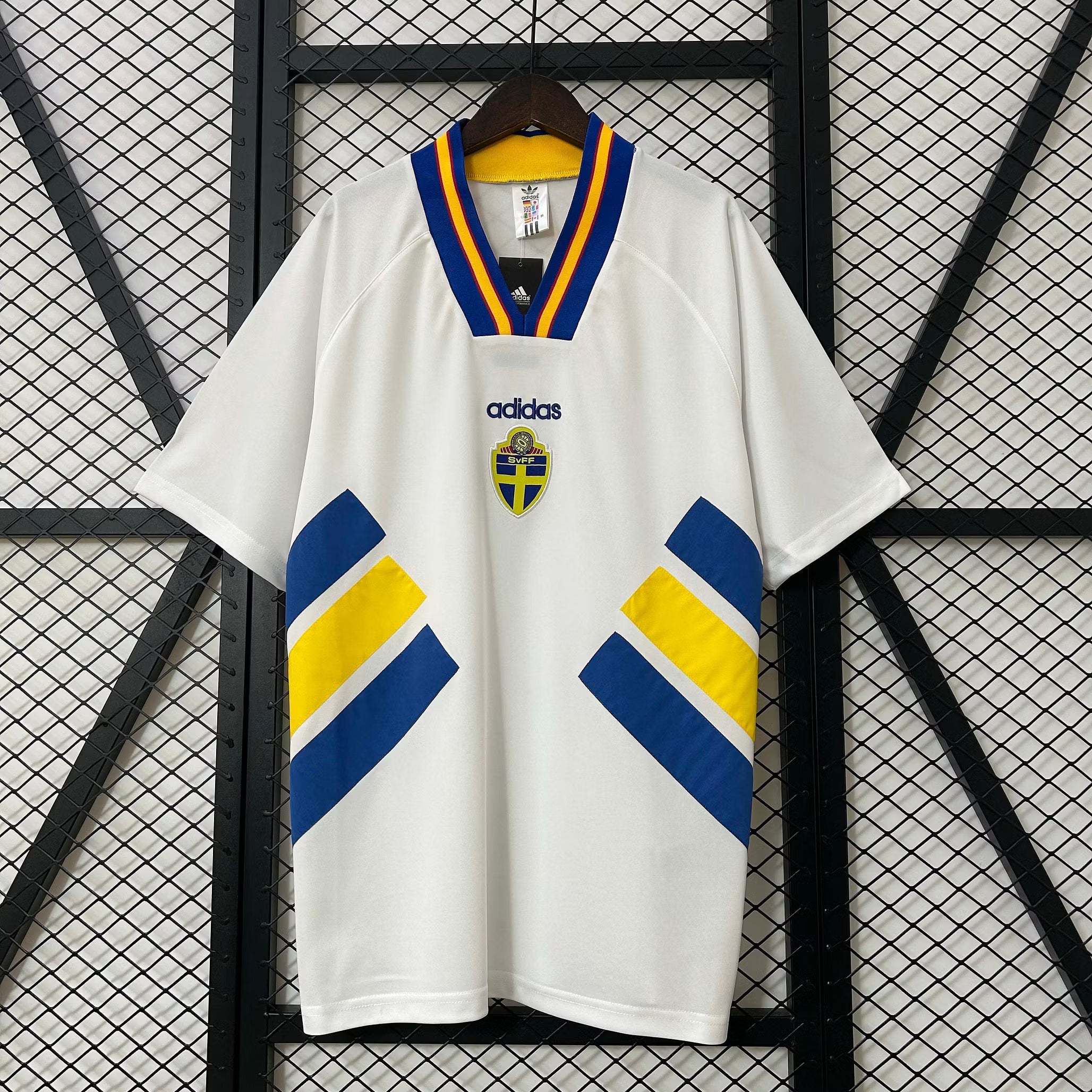 Sweden 1994 World Cup Away Jersey - Fronte