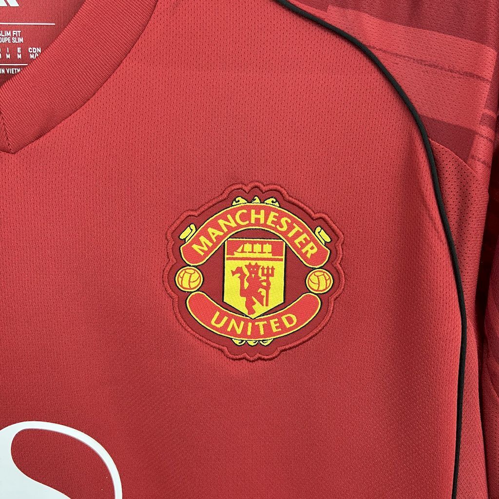 Manchester United 202526 Home Jersey
