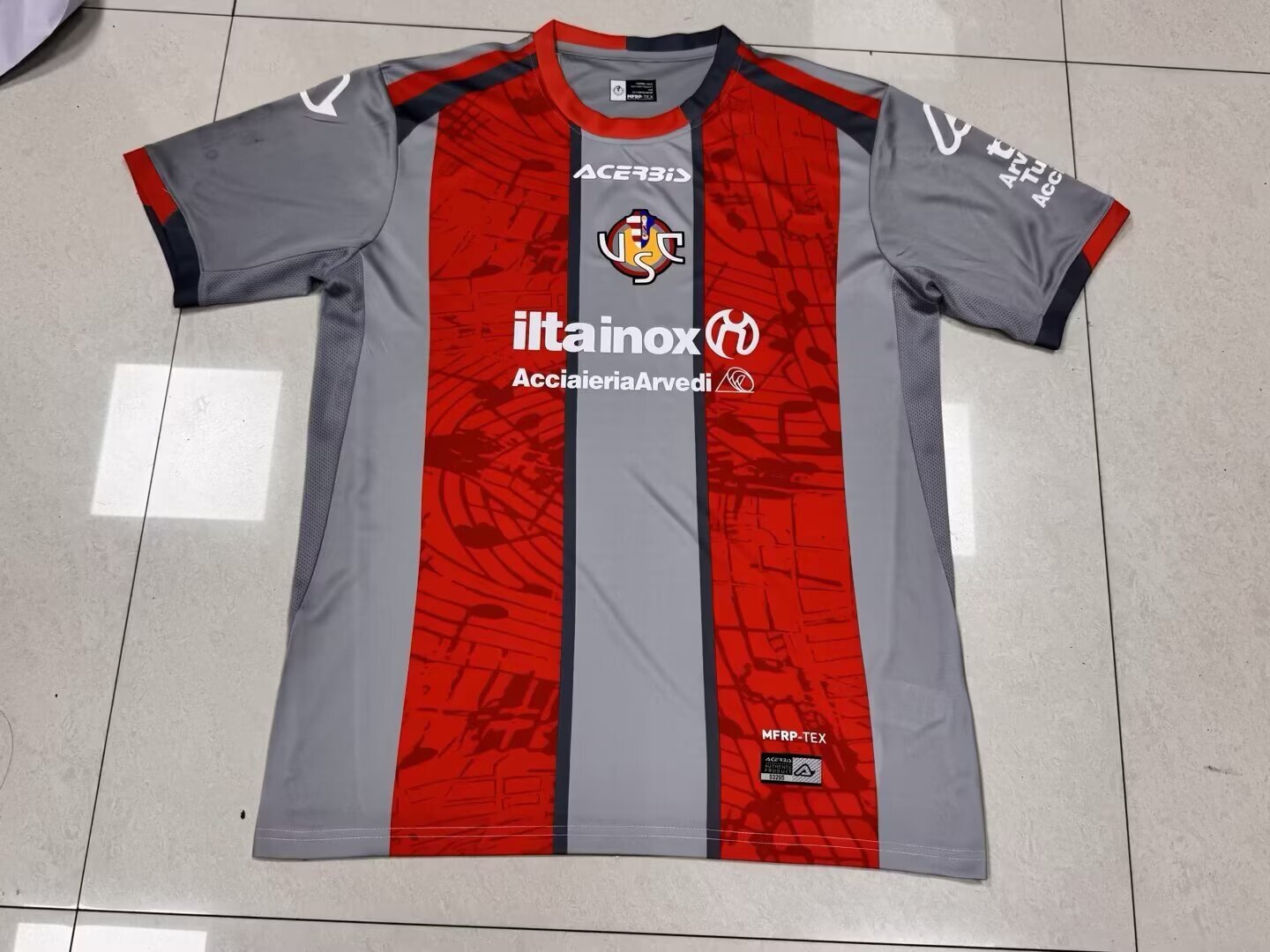 2526 Unione Sportiva Cremonese home