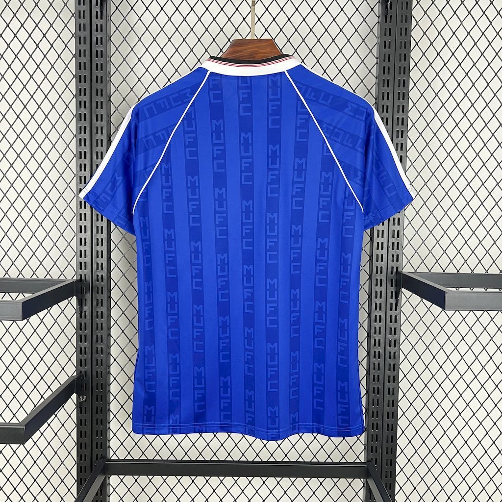 Manchester United 198889 Away Retro Jersey