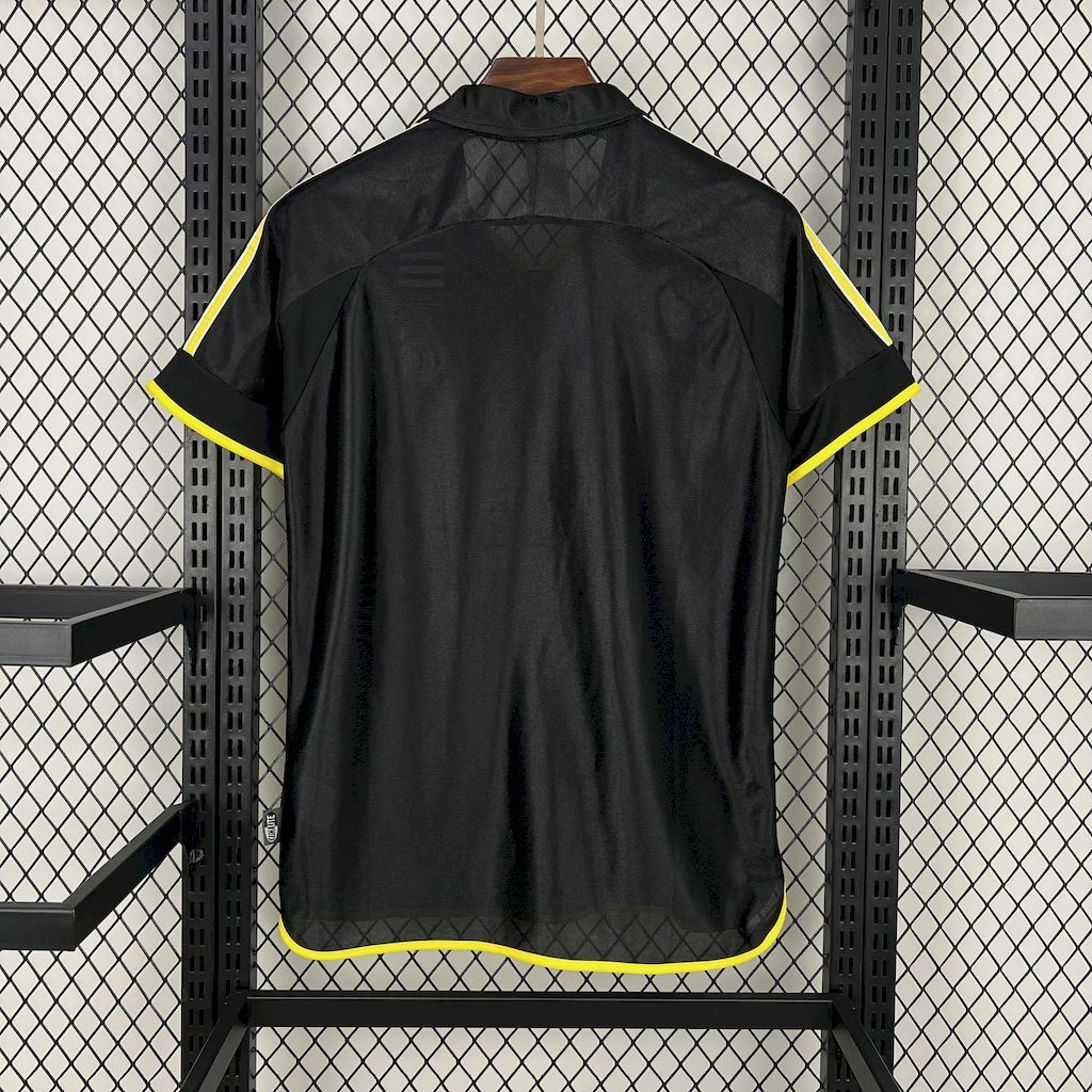 Real Madrid 199901 Away Retro Jersey