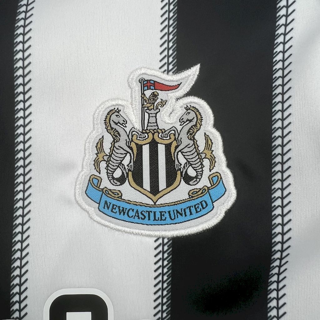 Newcastle United 202526 Home Kids Kit