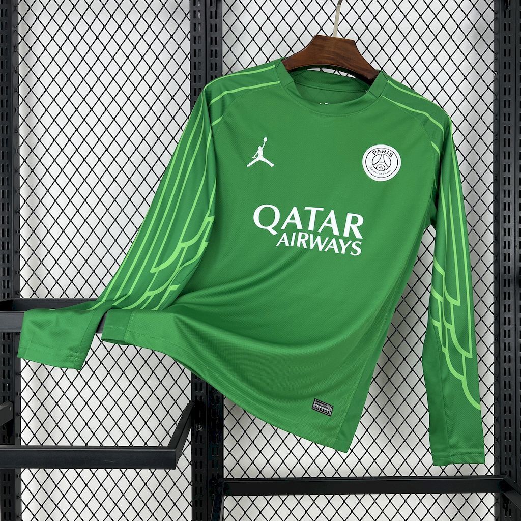 Paris Saint-Germain 202526 Green goalkeeper Long Sleeves Jersey