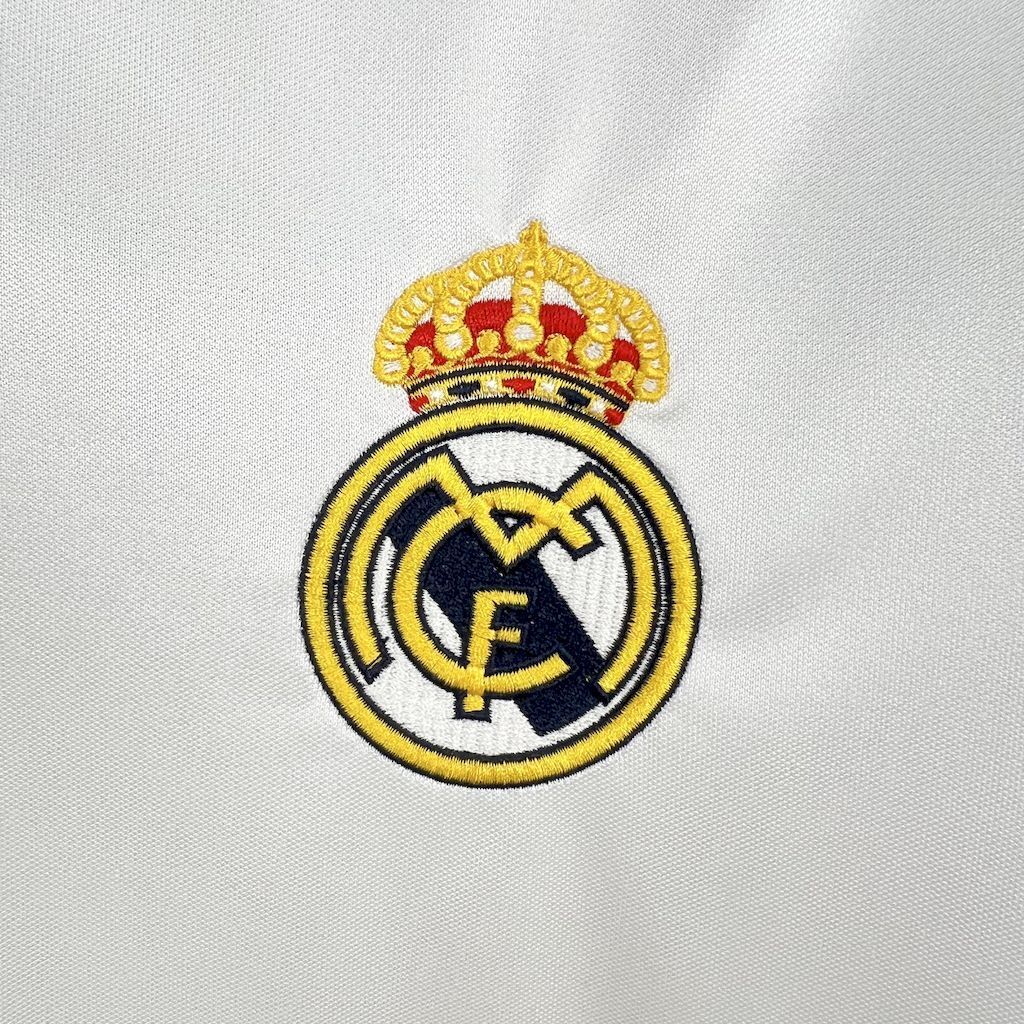Real Madrid 200405 Home Retro Jersey