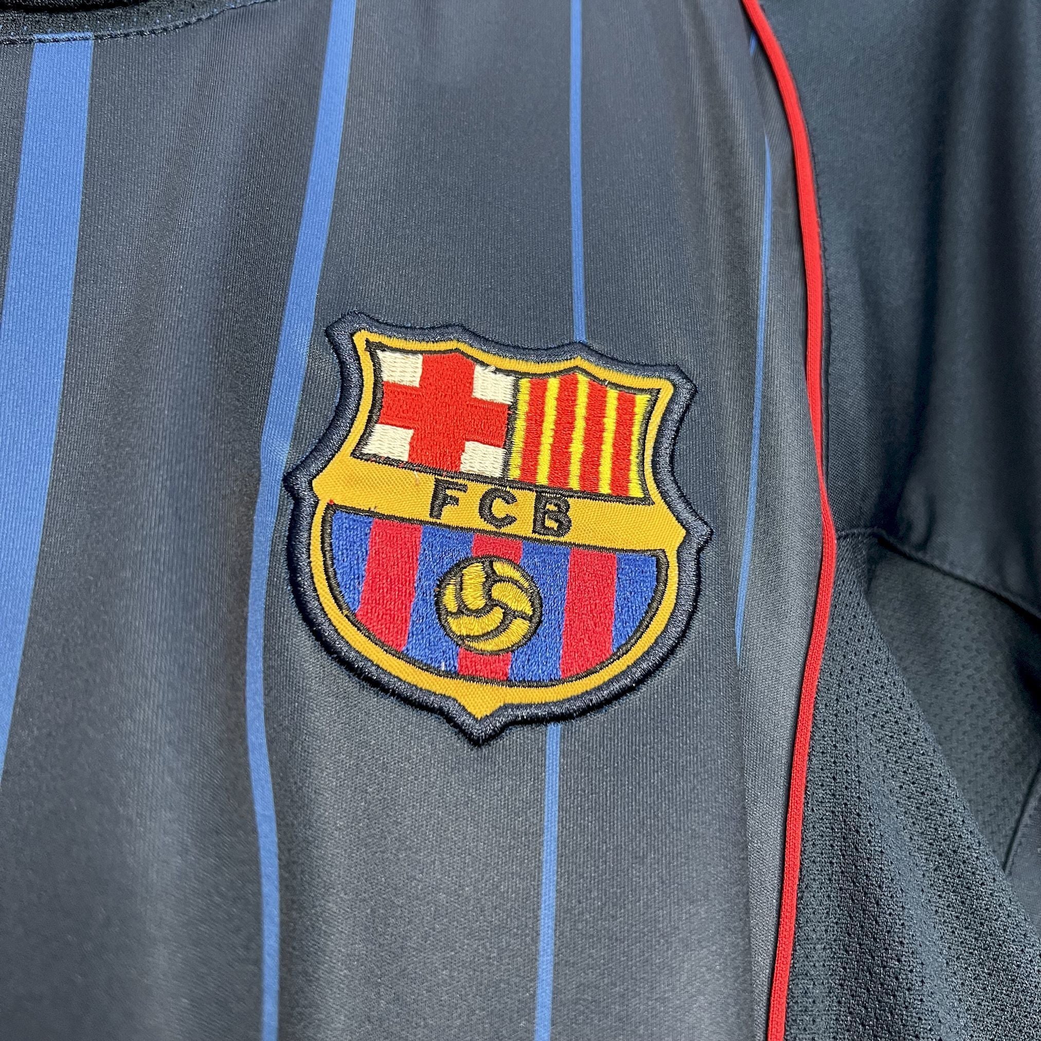 Barcelona 200405 Away Retro Jersey